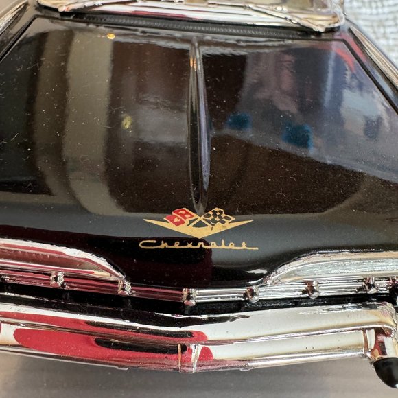 Road Signature Deluxe Collection 1959 Chevrolet Impala Black Edition Diecast Car - Picture 8 of 14